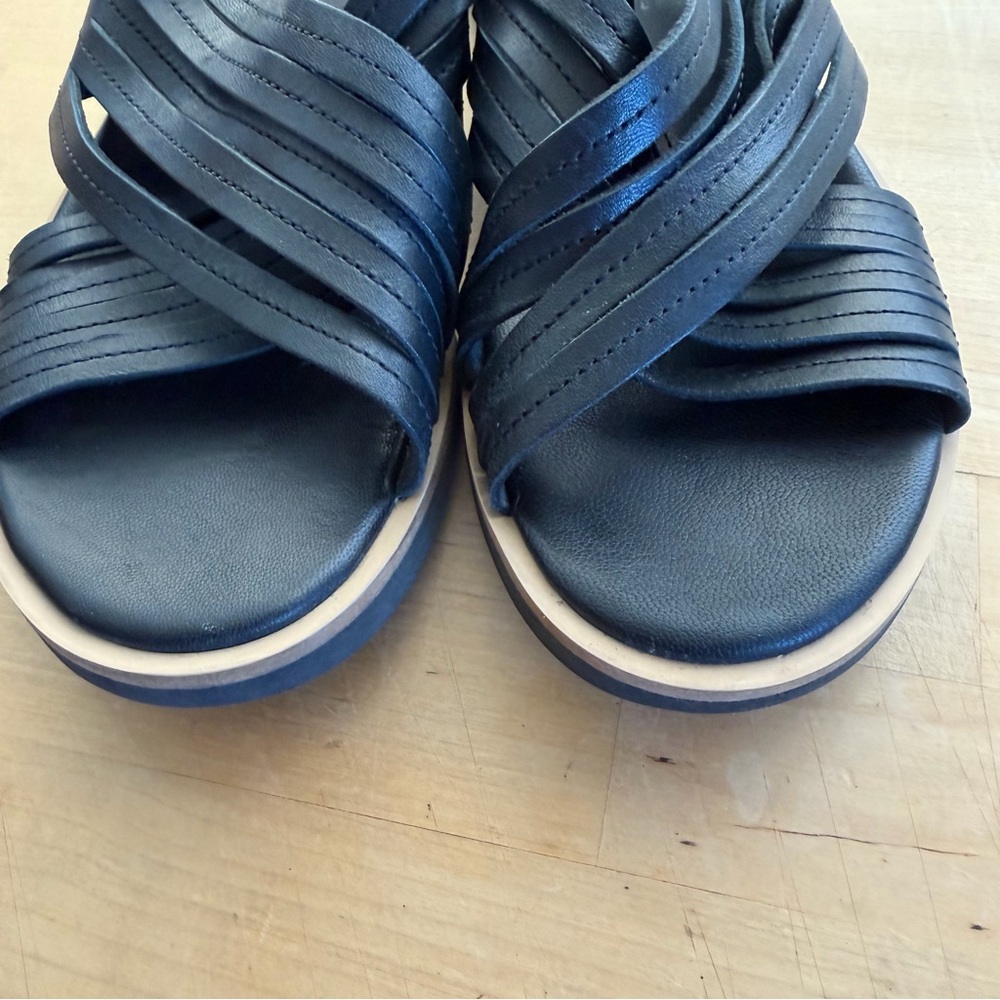 Timberland Adley Shore Black Leather Cross Band Sandals | Women’s Size 11 | EUC - Picture 3 of 8